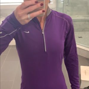 Nike Women’s Dry fit pull over with half zip